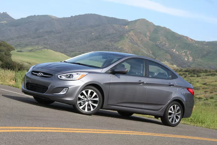 2015-hyundai-accent-review